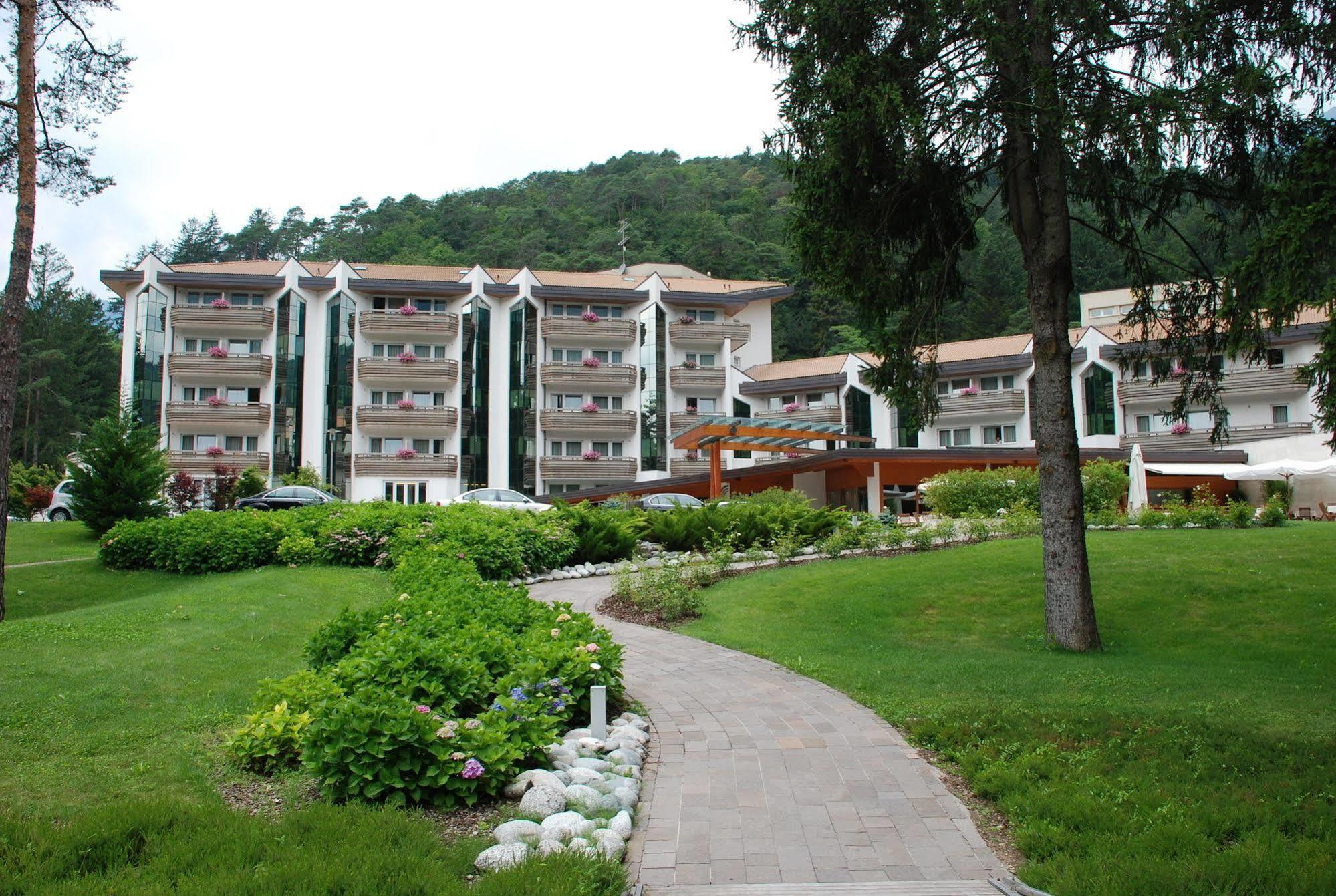 Grand Hotel Terme Di Comano Comano Terme Exterior foto